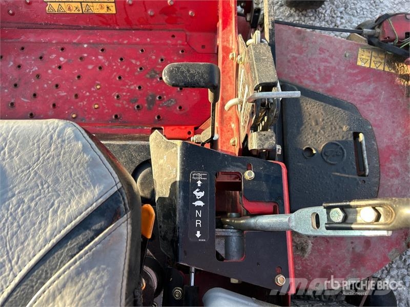 Exmark Lazer Z S-Series 4x2 Ride-On Lawn Mower ركوب الحشائش