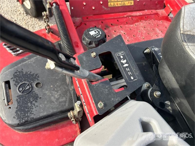 Exmark Lazer Z S-Series Ride-On Lawn Mower Vrtni traktor kosilnice
