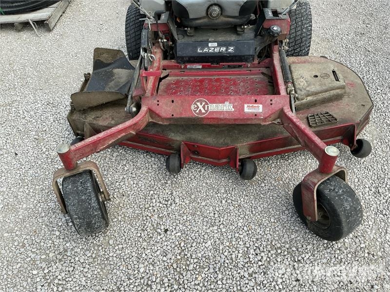 Exmark Lazer Z S-Series 4x2 Zero-Turn Lawn Mower ركوب الحشائش