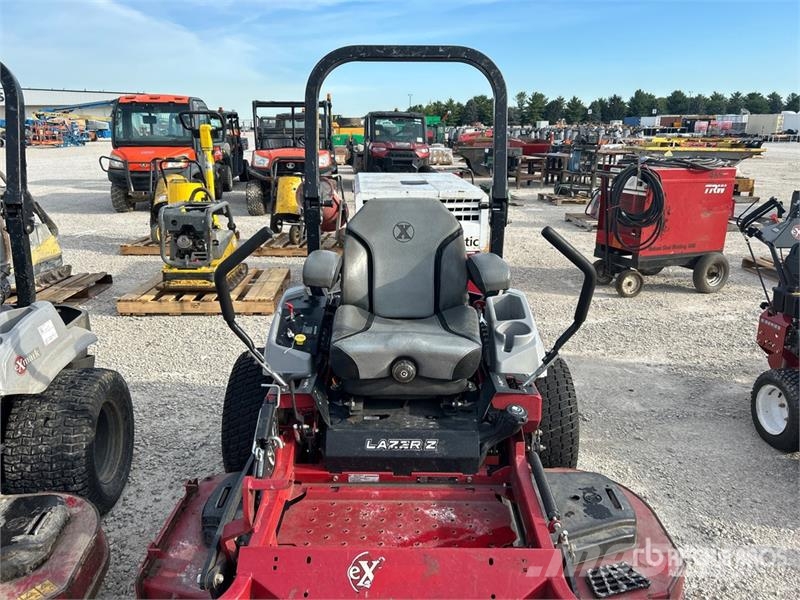 Exmark Lazer Z S-Series Ride-On Lawn Mower Samojízdné sekačky