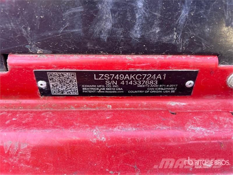 Exmark Lazer Z S-Series 4x2 Ride-On 72 in Lawn Mower Riding mowers