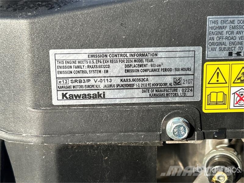 Exmark Staris E Series 4x2 Walk-Behind Lawn Mower Samojízdné sekačky