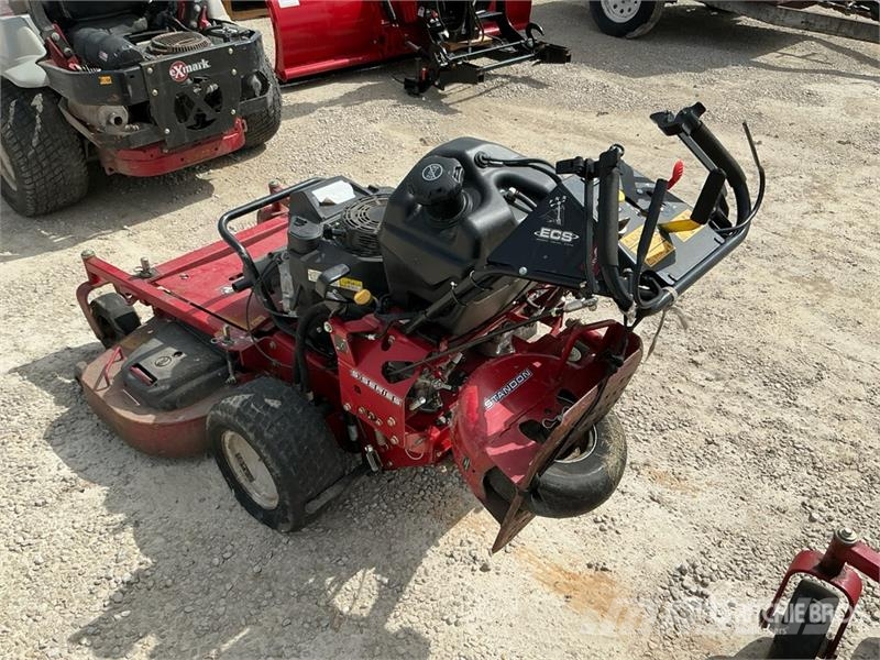 Exmark Turf Tracer S-Series Lawn Mower Самохідні газонокосарки