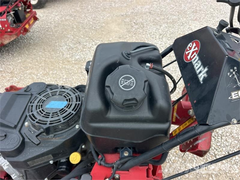 Exmark Turf Tracer S-Series Stand-On Lawn Mower Traktorske kosilice