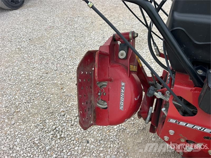 Exmark Turf Tracer S-Series Stand-On Lawn Mower Traktorske kosilice