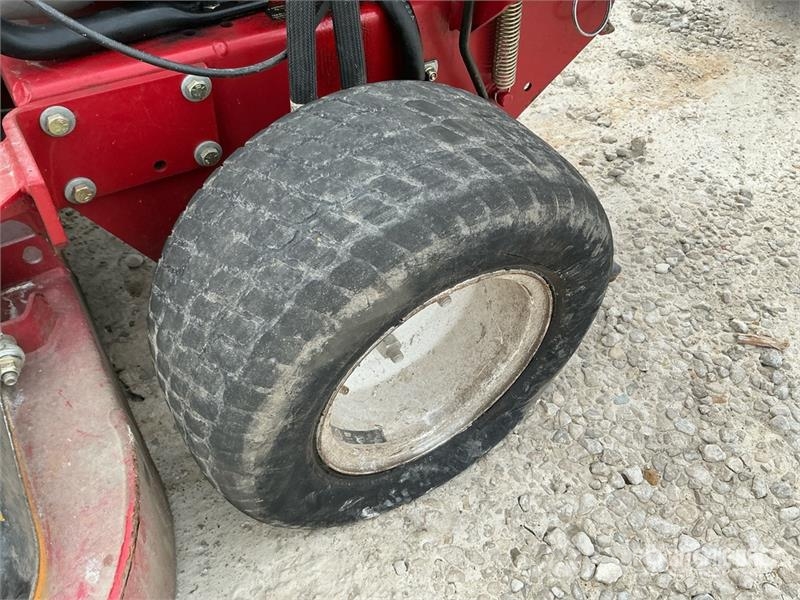 Exmark Turf Tracer S-Series Stand-On Rough Lawn Mower ركوب الحشائش