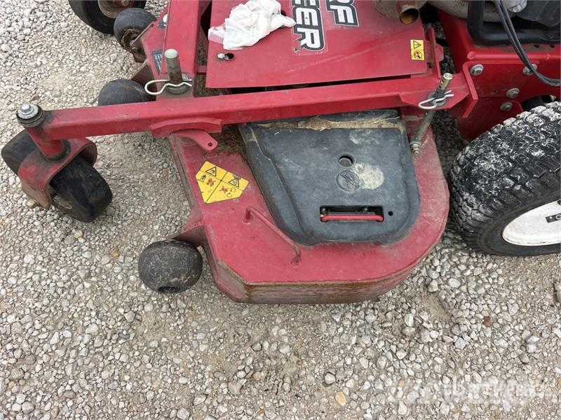 Exmark Turf Tracer S-Series Stand-On Lawn Mower Traktorske kosilice