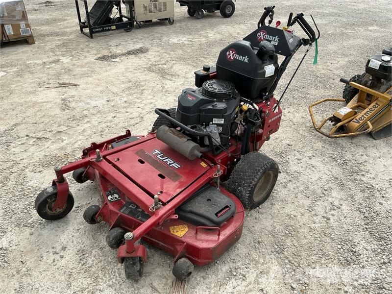 Exmark Turf Tracer S-Series 4x2 Walk-Behind Rough 48 in L ركوب الحشائش