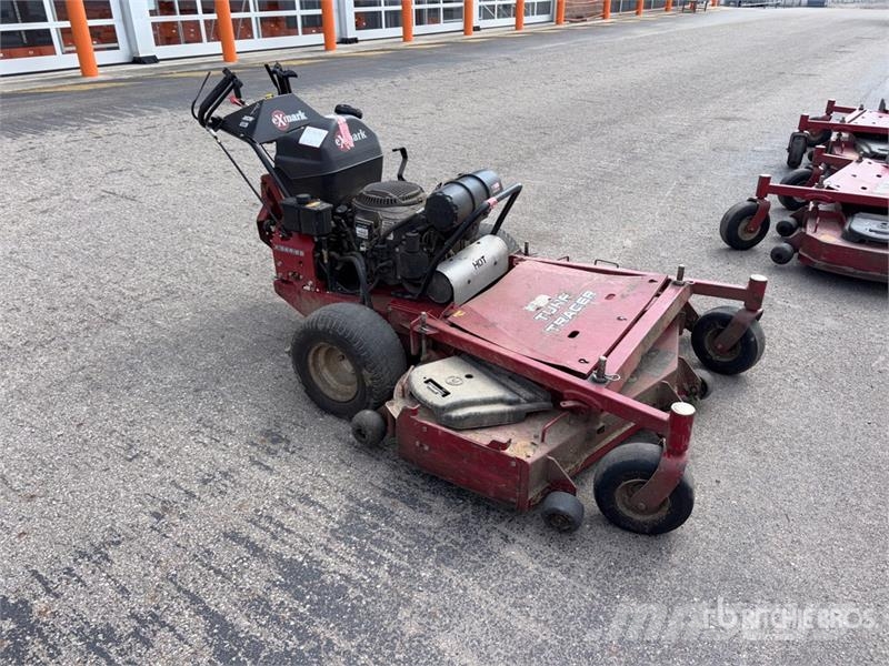 Exmark Turf Tracer X-Series 4x2 Walk-Behind Lawn Mower Cortadores de grama
