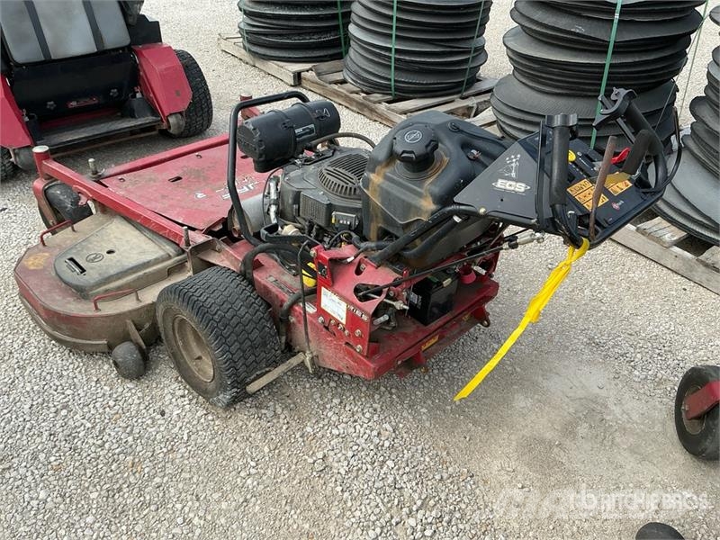 Exmark Turf Tracer X-Series 4x2 Walk-Behind Rough Lawn Mo ركوب الحشائش