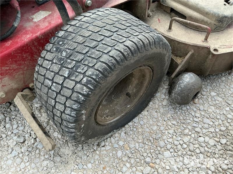 Exmark Turf Tracer X-Series 4x2 Walk-Behind Rough Lawn Mo ركوب الحشائش