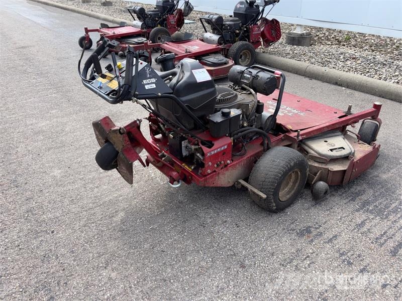 Exmark Turf Tracer X-Series 4x2 Walk-Behind Lawn Mower Cortadores de grama