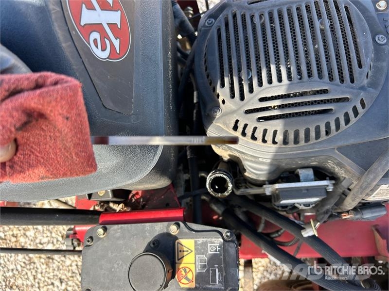 Exmark Turf Tracer X-Series 4x2 Walk-Behind Lawn Mower (I Sodo traktoriukai-vejapjovės