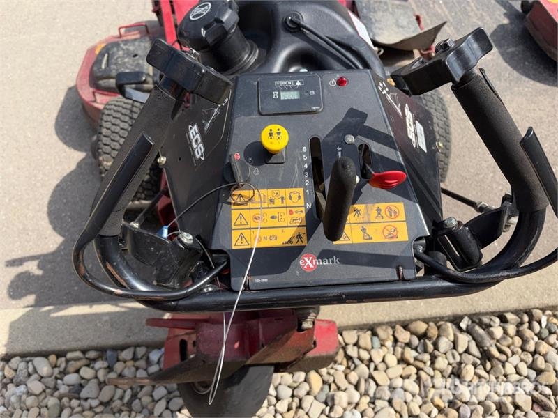 Exmark Turf Tracer X-Series 4x2 Walk-Behind Lawn Mower Cortadores de grama