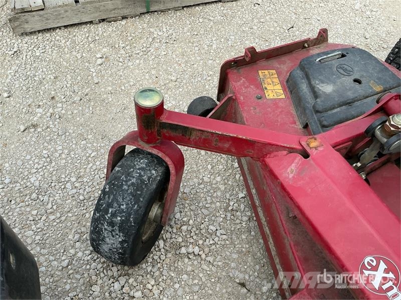 Exmark Vertex S Series 4x2 Stand-On Lawn Mower ركوب الحشائش