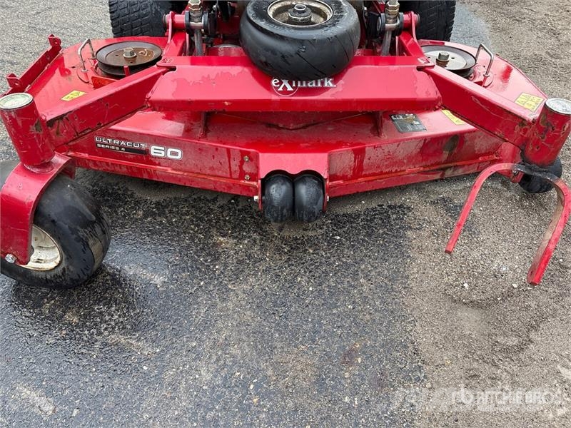 Exmark Vertex S Series Stand-On Lawn Mower ركوب الحشائش