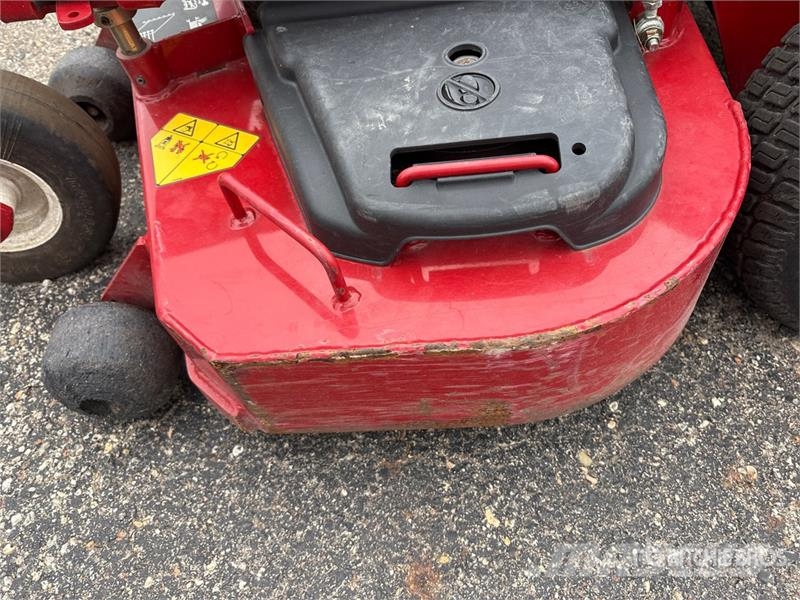 Exmark Walk-Behind Lawn Mower Traktorske kosilice