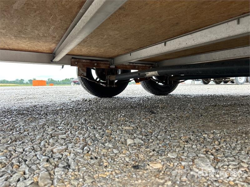 EZ Hauler 16 ft T/A Enclosed Trailer Gesloten opbouw trailers