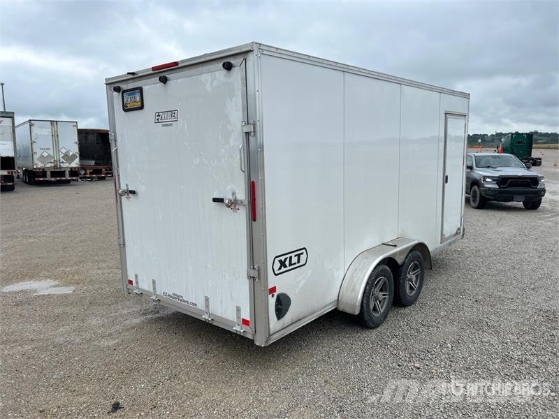 EZ Hauler 16 ft T/A Enclosed Trailer Gesloten opbouw trailers