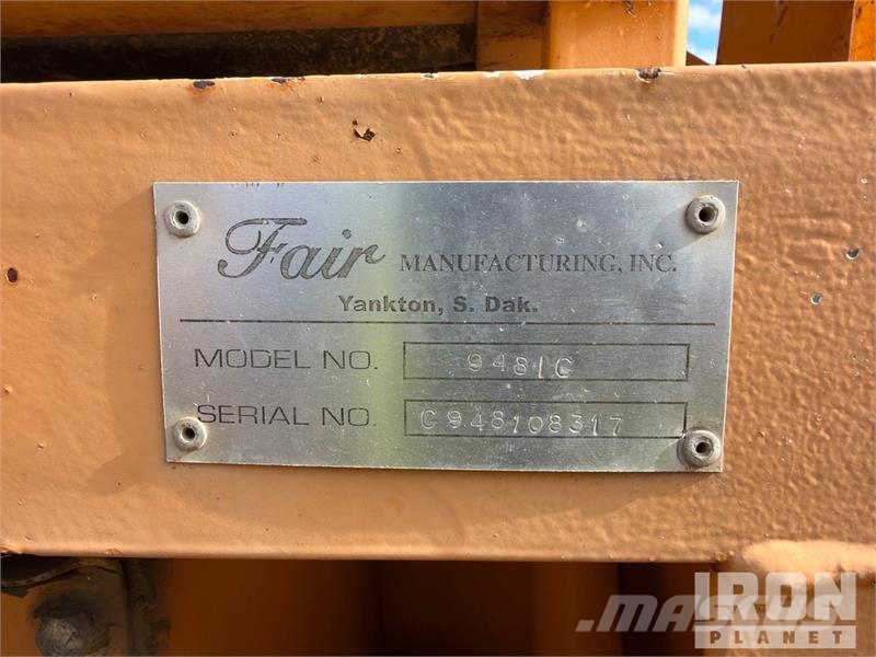 Fair Snocrete 9 ft 0 in Snow Blower - Fits Wheel Loader Souffleuse à neige