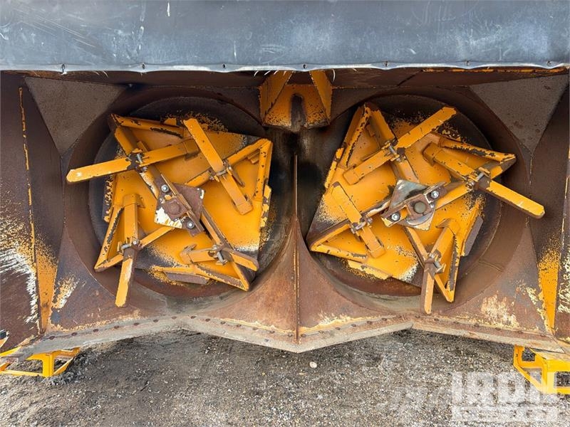 Fair Snocrete 9 ft 0 in Snow Blower - Fits Wheel Loader Souffleuse à neige