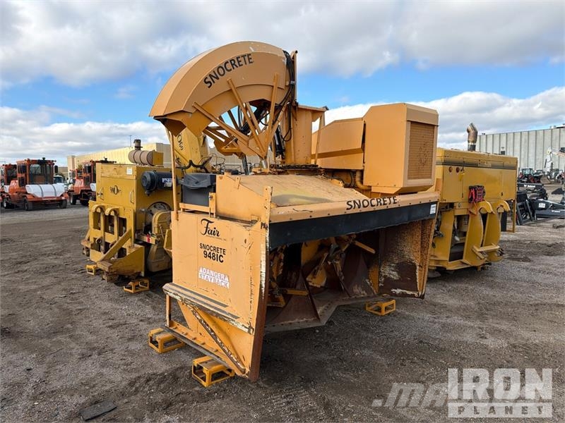 Fair Snocrete 9 ft 0 in Snow Blower - Fits Wheel Loader Souffleuse à neige