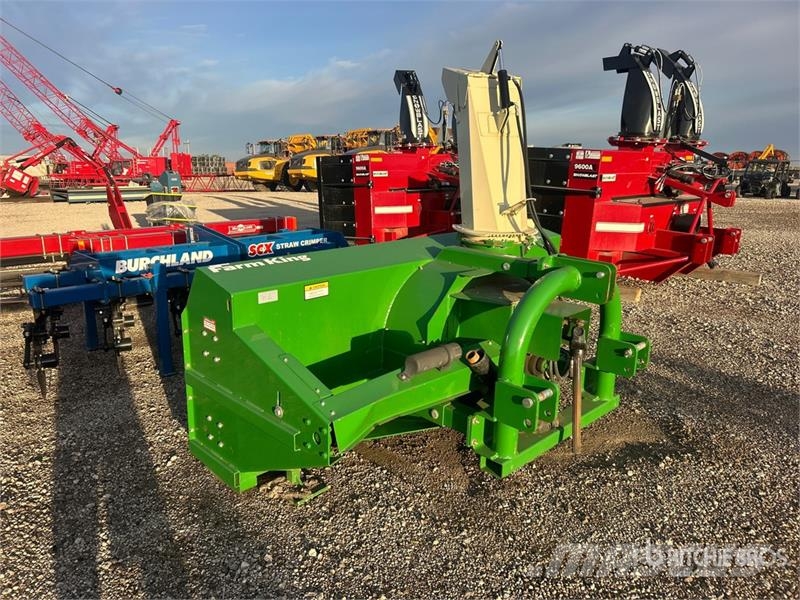 Farm King Y1080CG 9 ft Snow Blower - Fits Tractor Sniježne freze