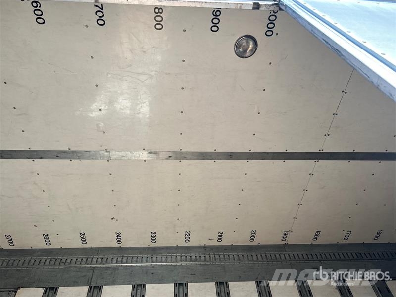 Featherlite 48 ft x 102 in T/A Van Trailer Sanduk prikolice