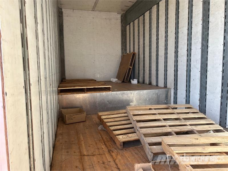 Featherlite 48 ft x 102 in T/A Van Trailer Sanduk prikolice
