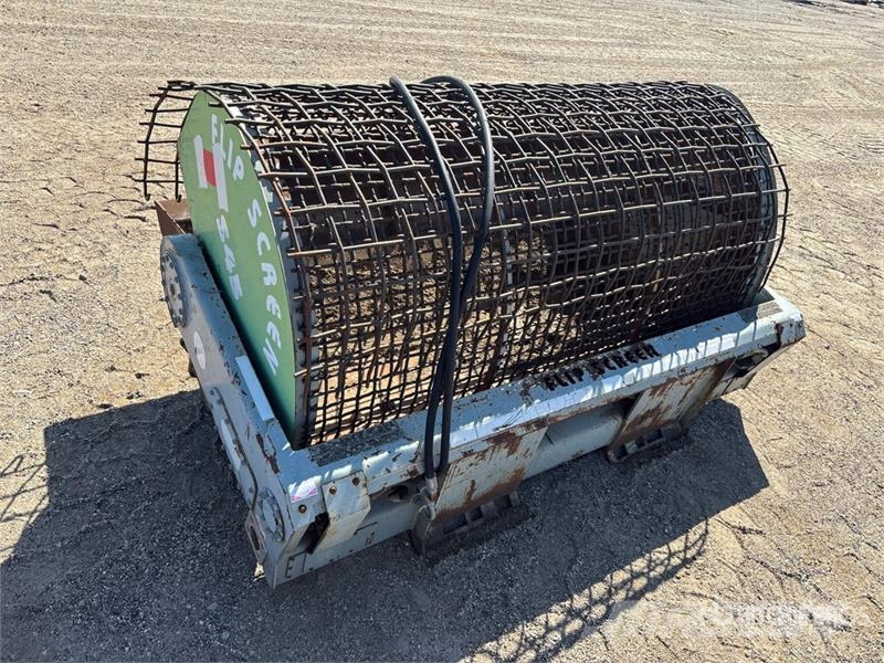 Flip Screen S45 72 in Skid Steer Screening Bucket Preosievacie lopaty