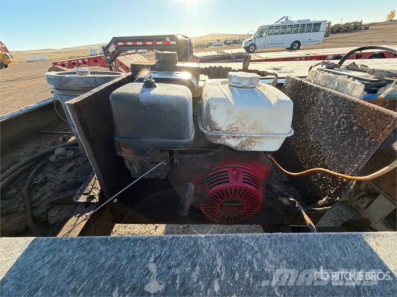 Fontaine 55T Tri/A Removable Gooseneck Lowboy Trailer Blokvogn