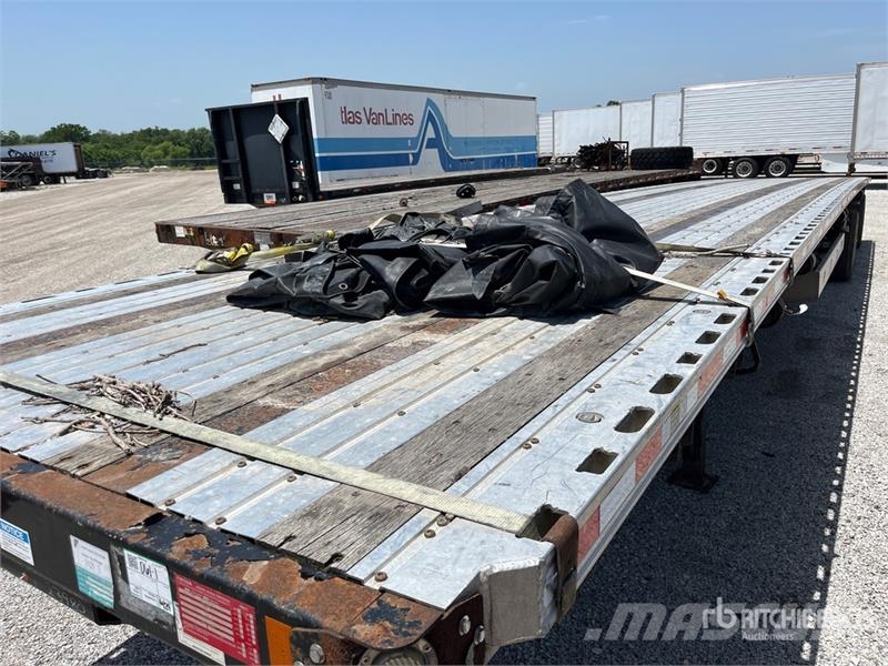 Fontaine HAICF12WSA 80000 lb 48 ft T/A Spread Axle Flatbed  Valníky