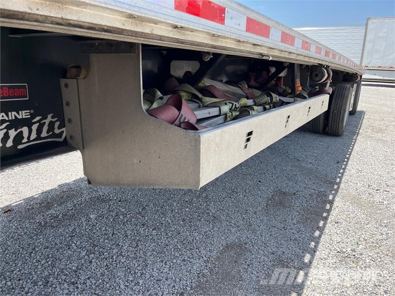 Fontaine HAICF12WSA 80000 lb 48 ft T/A Spread Axle Flatbed  Valníky