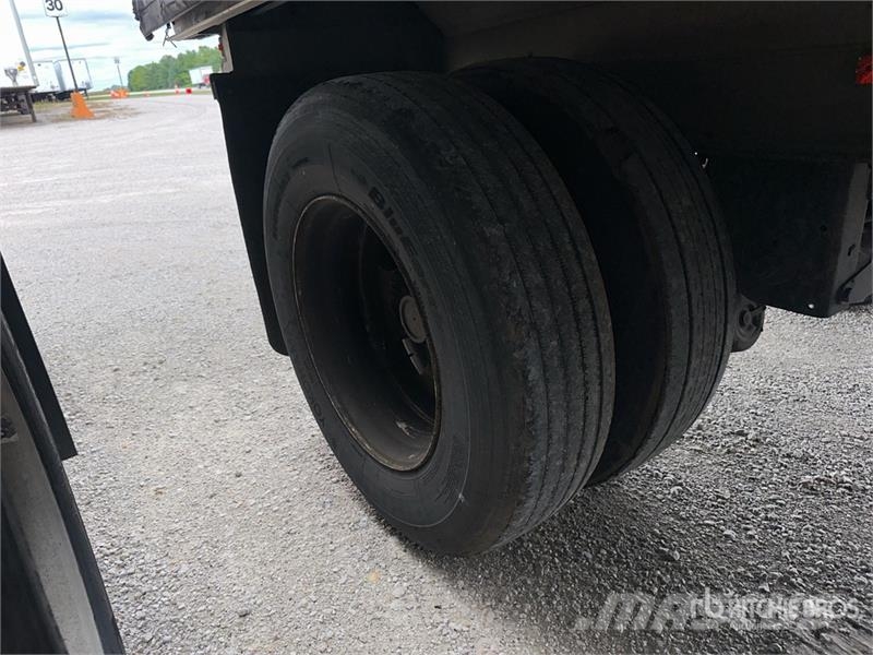Fontaine HAR5212WSA 48 ft T/A Spread Axle Curtain Side Trai Curtainsideranhänger