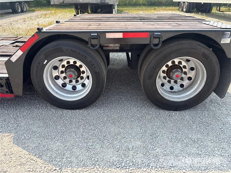 Fontaine Renegade X20 40 ton T/A 29 ft - 50 ft Extendable R لوادر منخفضة