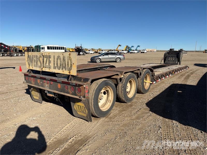 Fontaine T50S Tri/A Removable Gooseneck Lowboy Trailer Low loaders