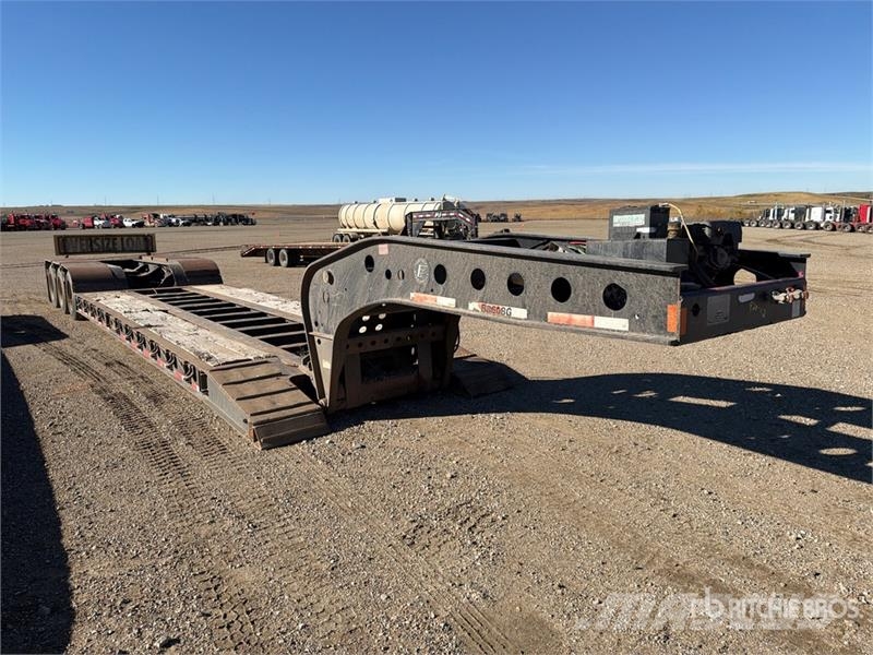 Fontaine T50S Tri/A Removable Gooseneck Lowboy Trailer Low loaders