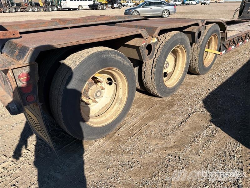 Fontaine T50S Tri/A Removable Gooseneck Lowboy Trailer Low loaders