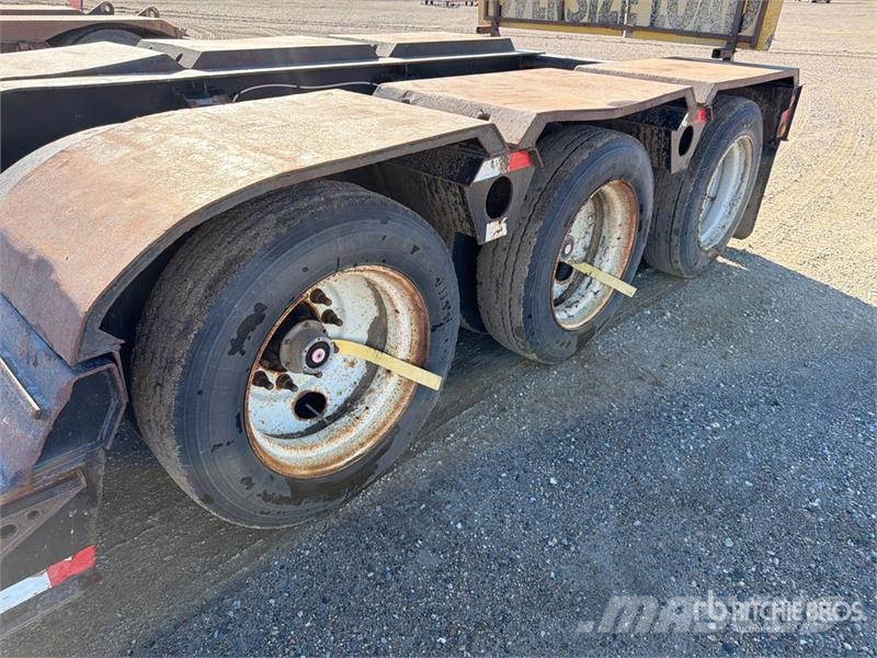 Fontaine T50S Tri/A Removable Gooseneck Lowboy Trailer Low loaders