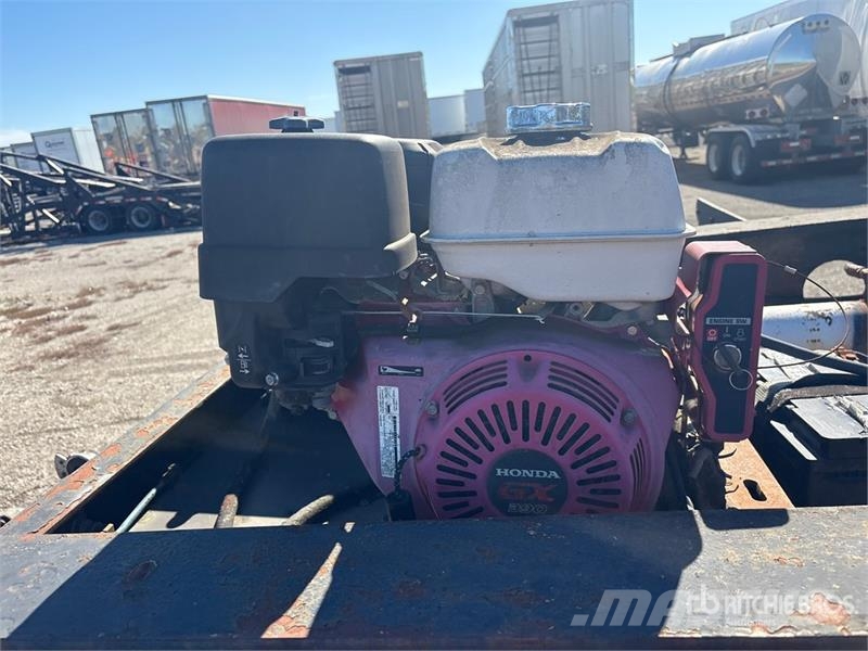 Fontaine TH55 110000 lb Tri/A Lowboy Trailer Низкорамные прицепы