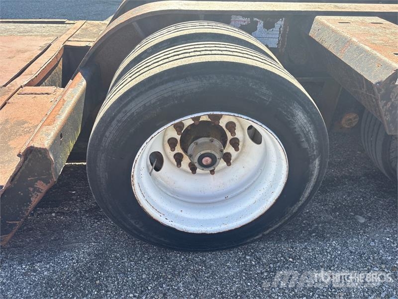Fontaine TH55 110000 lb Tri/A Lowboy Trailer Низкорамные прицепы