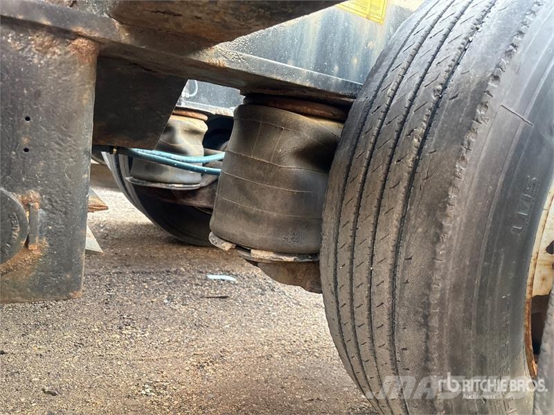 Fontaine Tri/A Lowboy Trailer ローローダー