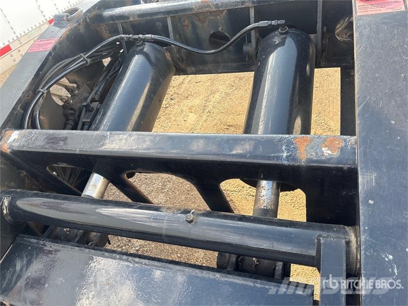 Fontaine Tri/A Lowboy Trailer ローローダー