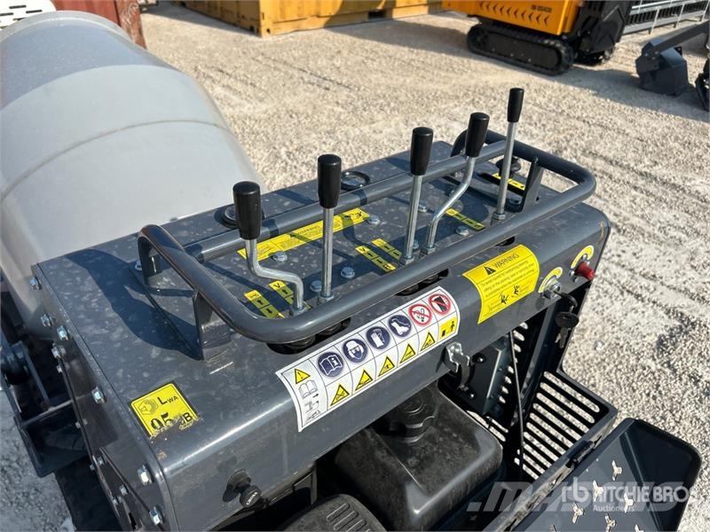 ForceDrive FD-75 Tracked Ride-On Pneumatic Mini Co 其他