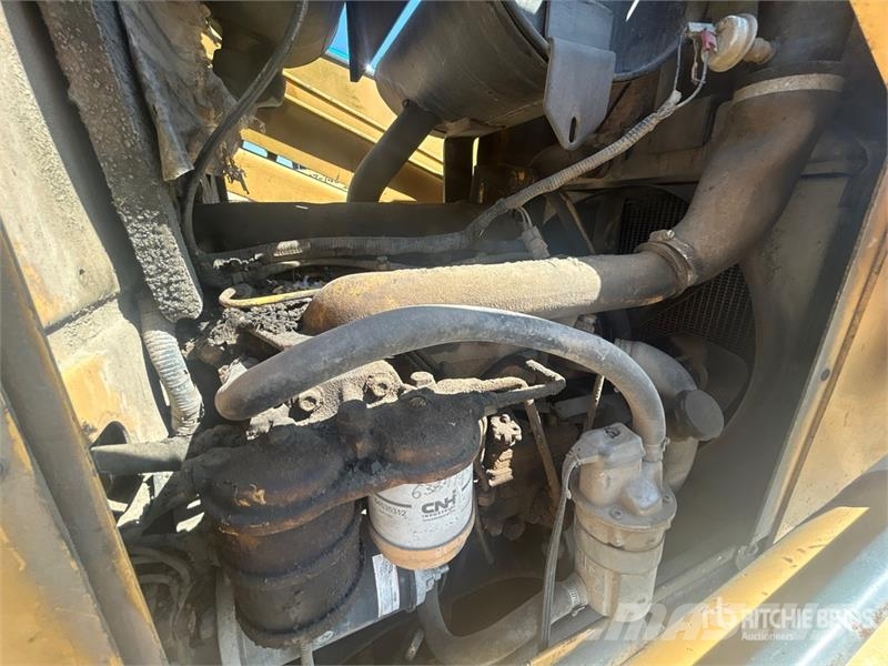 Ford 455D Rataslaadurid