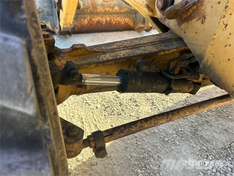 Ford 455D Chargeuse sur pneus