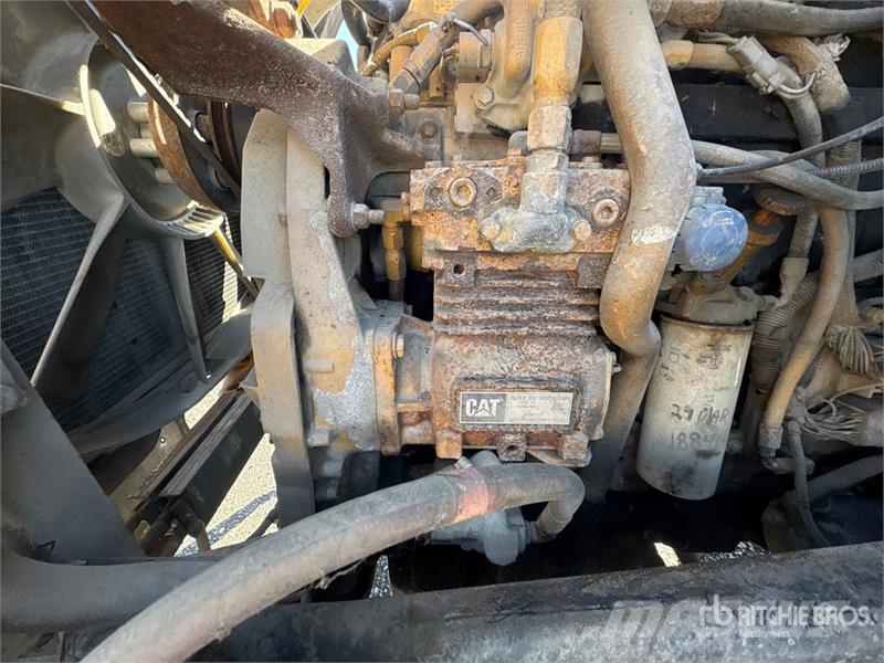 Ford 60-26 6000 lb Straight Boom on Ford 6x4 Boom Truck Kranwagen
