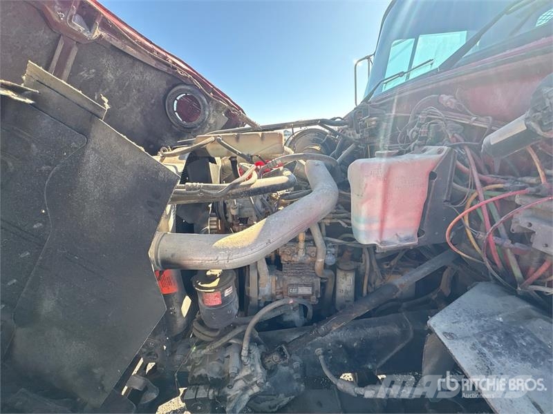 Ford 60-26 6000 lb Straight Boom on Ford 6x4 Boom Truck Kranwagen