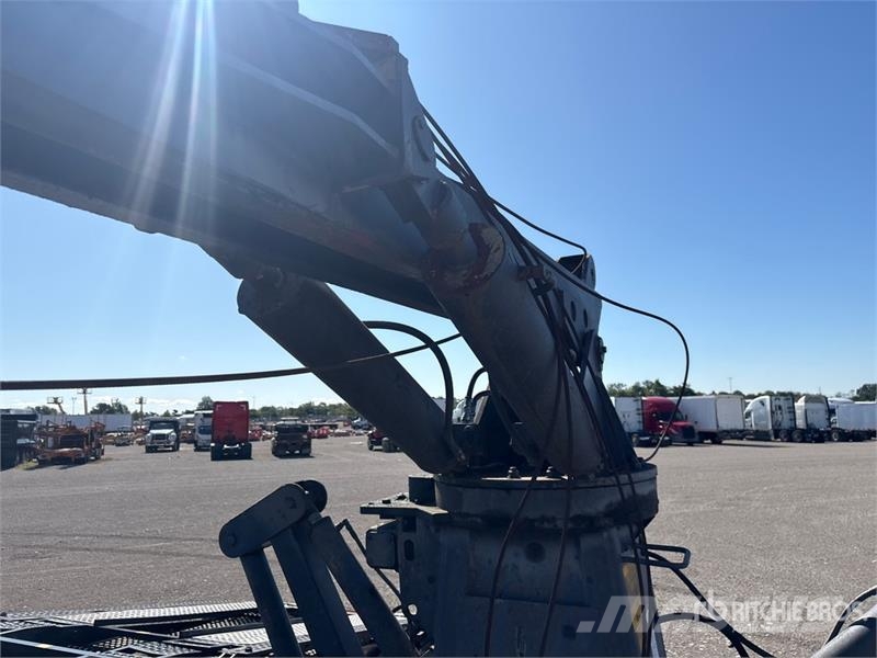 Ford 60-26 6000 lb Straight Boom on Ford 6x4 Boom Truck Kranwagen