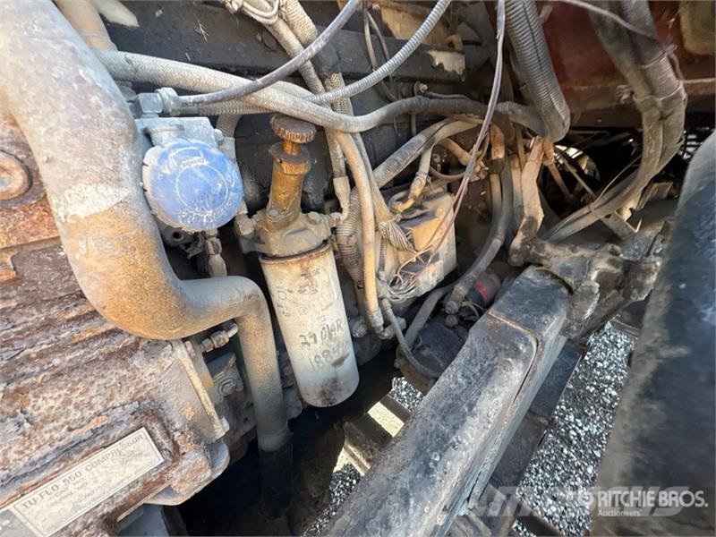 Ford 60-26 6000 lb Straight Boom on Ford 6x4 Boom Truck Kranwagen